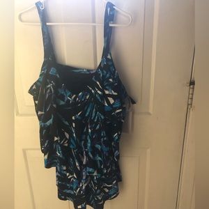 Ladies Swimsuits for All Black & Blue Ruffled Tankini Top